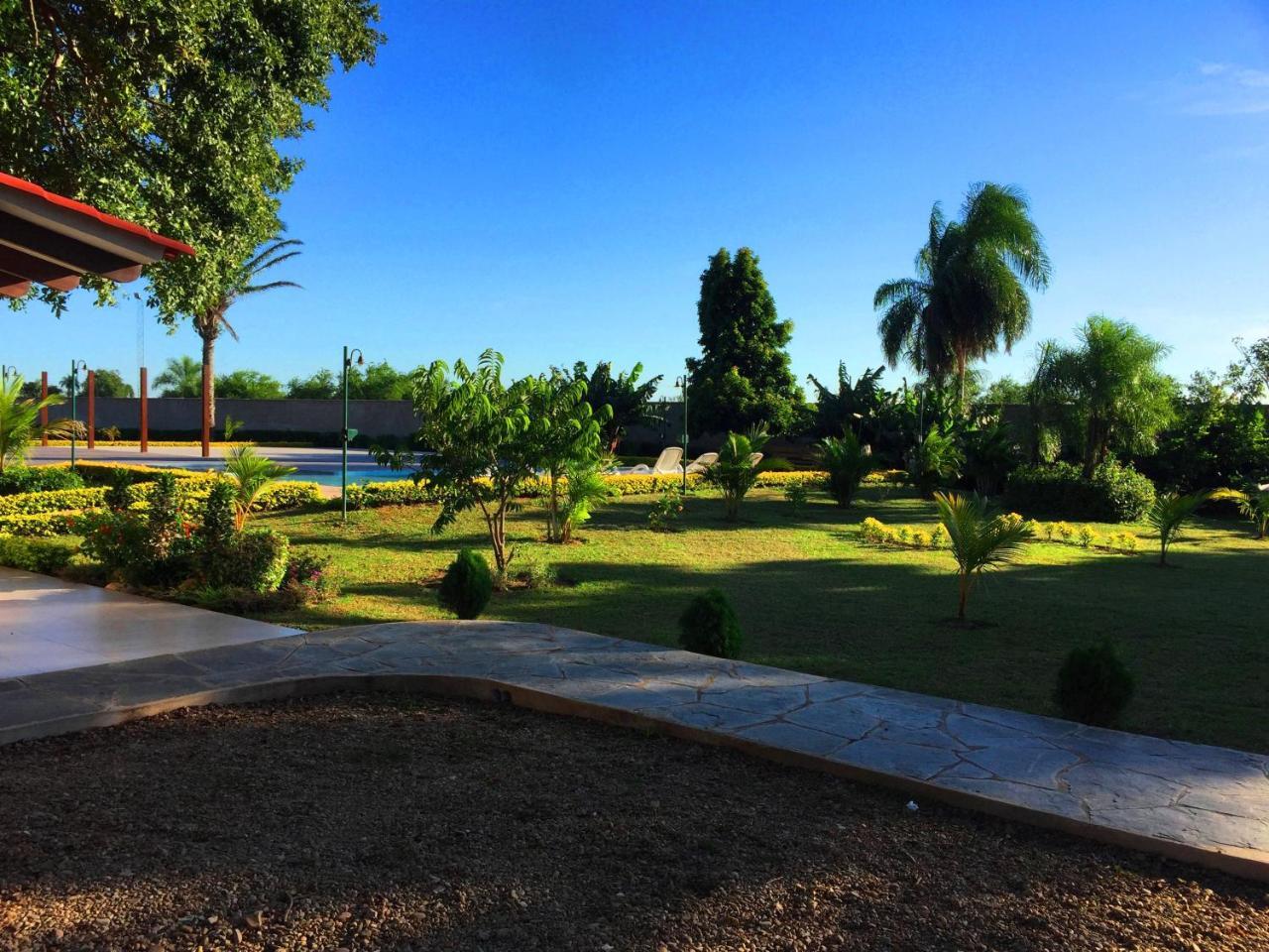 Los Jazmines Hotel Resort Варнес Экстерьер фото